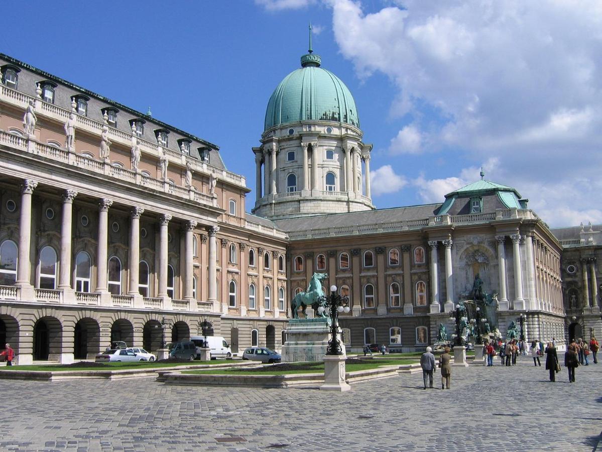 Premium Buda Castle Apartment Budapest Ngoại thất bức ảnh