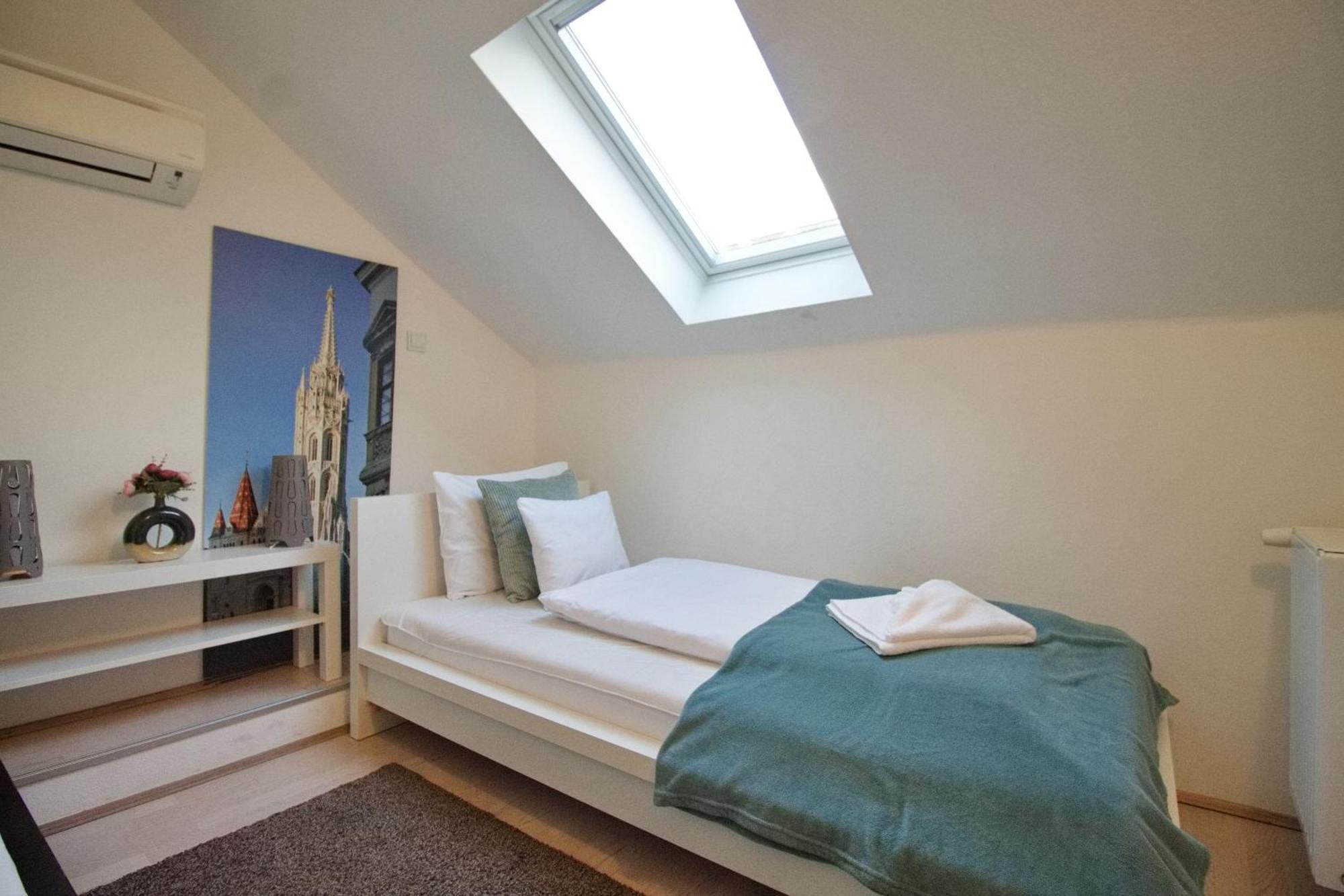 Premium Buda Castle Apartment Budapest Ngoại thất bức ảnh